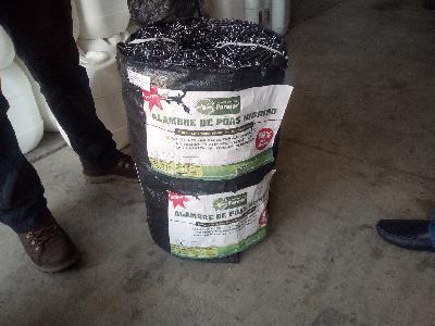 alambre de púas plástico